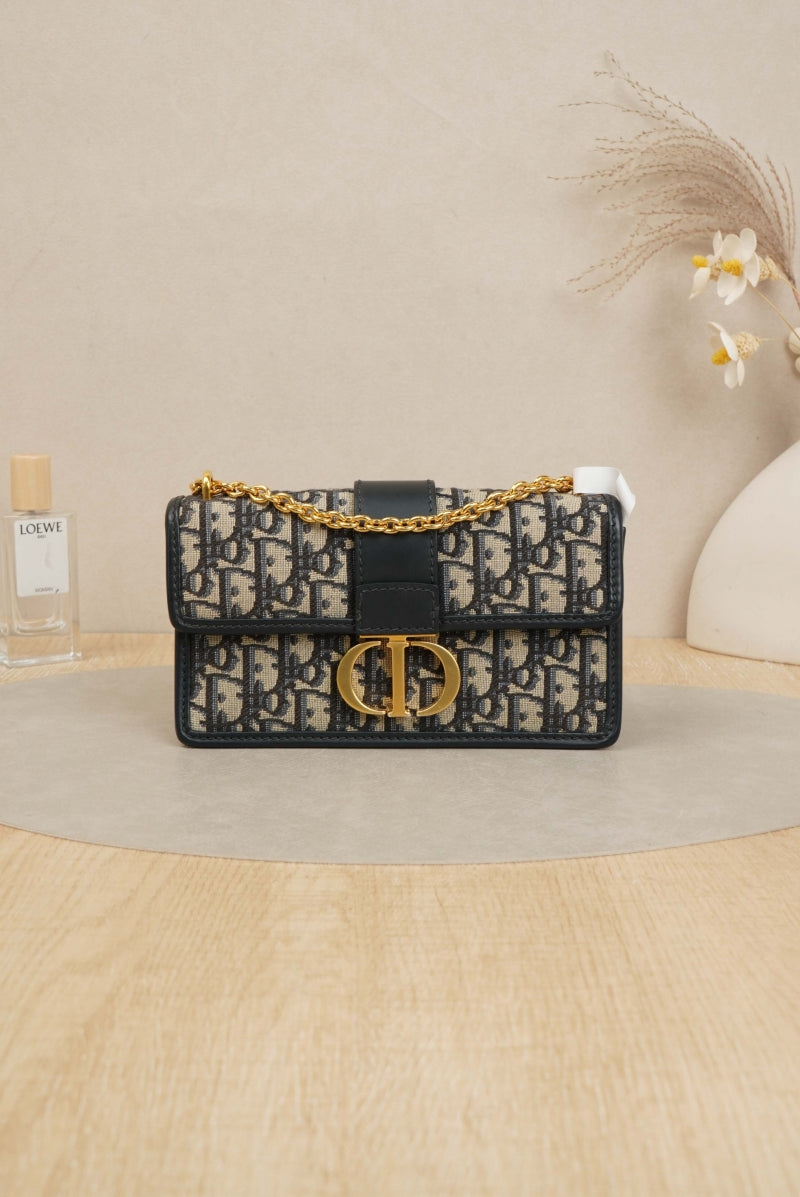 30 Montaigne East-West Bag with Chain Blue Dior Oblique Jacquard