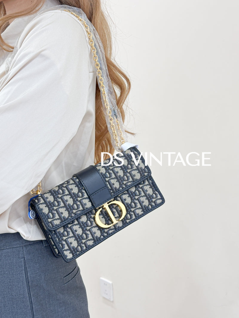 30 Montaigne East-West Bag with Chain Blue Dior Oblique Jacquard
