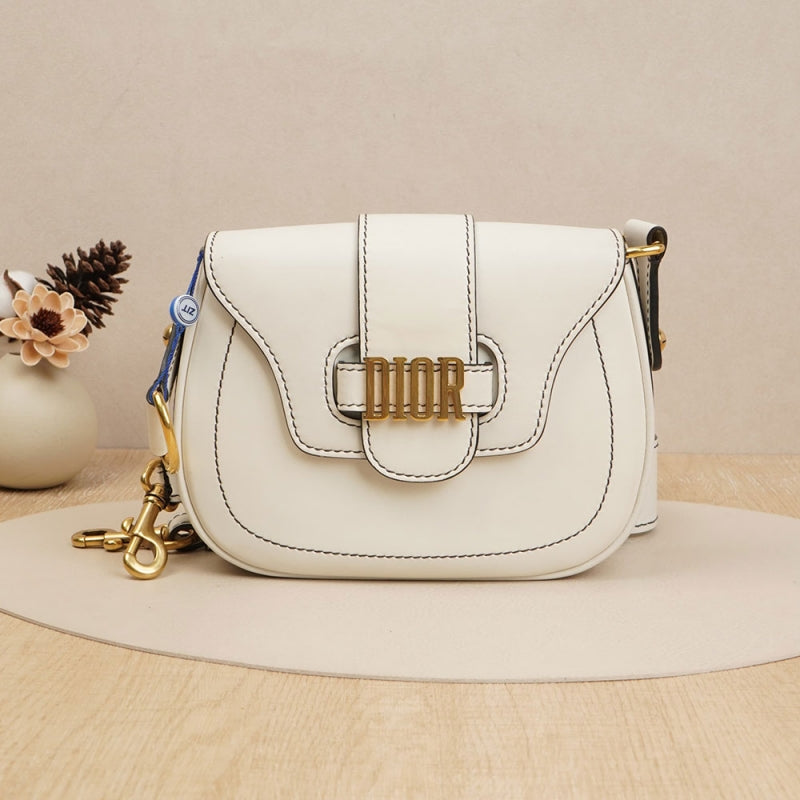Medium D-Fence Leather Saddle Bag White