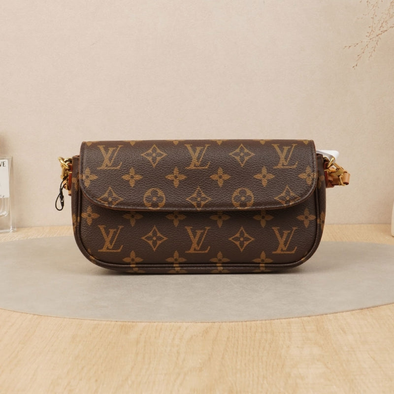 Louis Vuitton Wallet on Chain Ivy Monogram Canvas