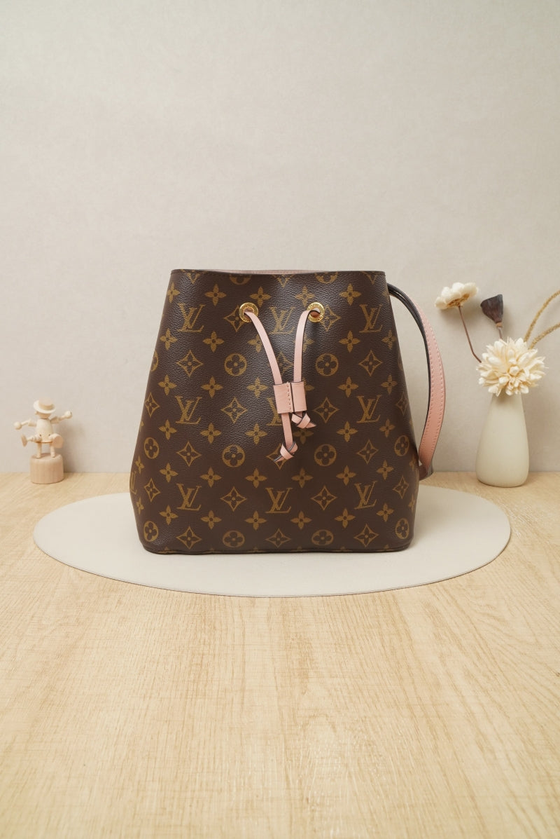 Louis Vuitton NéoNoé MM Monogram Canvas M44022