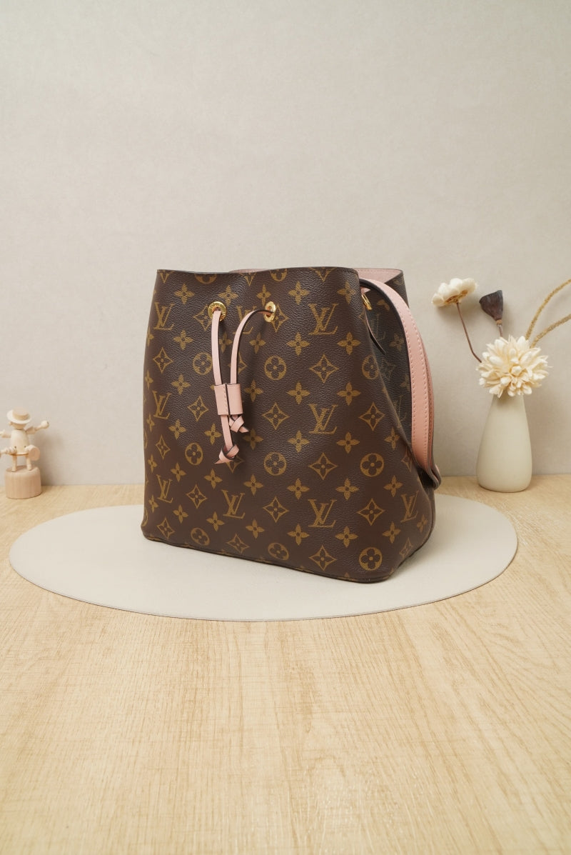 Louis Vuitton NéoNoé MM Monogram Canvas M44022