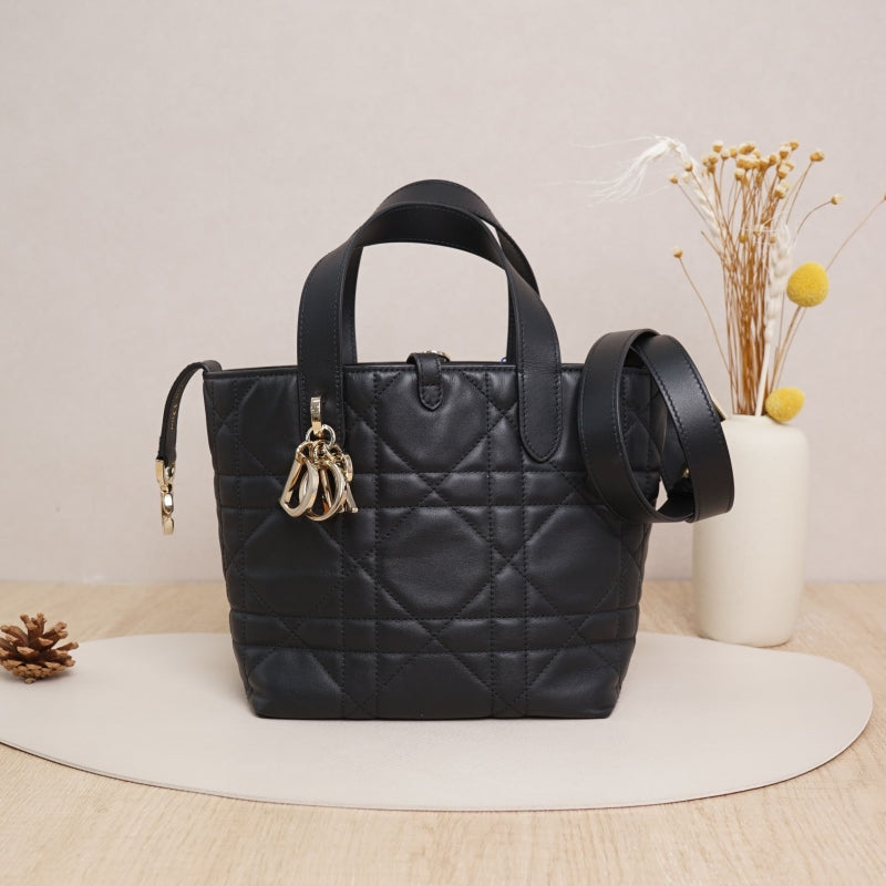 Small Dior Toujours Vertical Tote Bag Black Macrocannage Calfskin