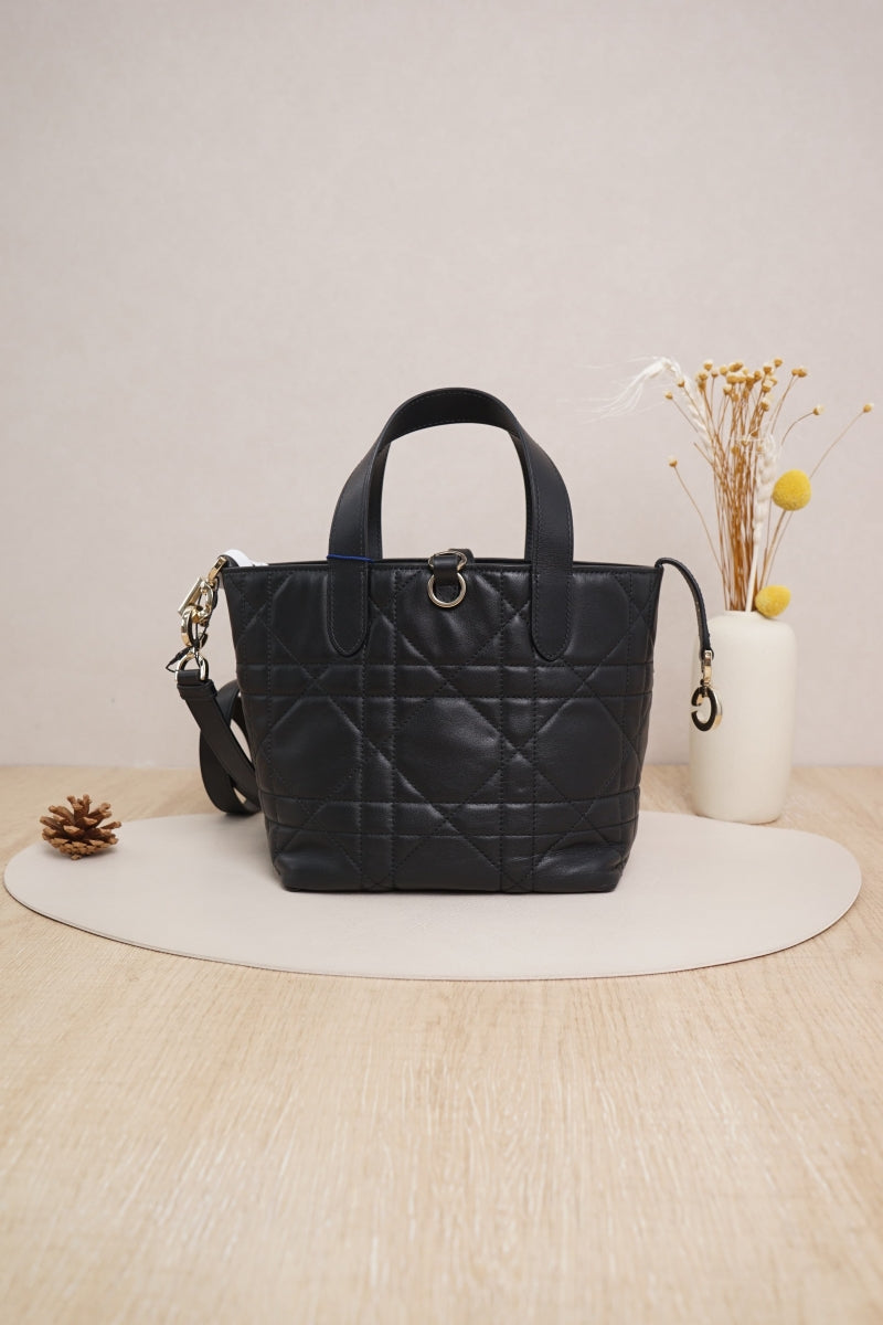 Small Dior Toujours Vertical Tote Bag Black Macrocannage Calfskin