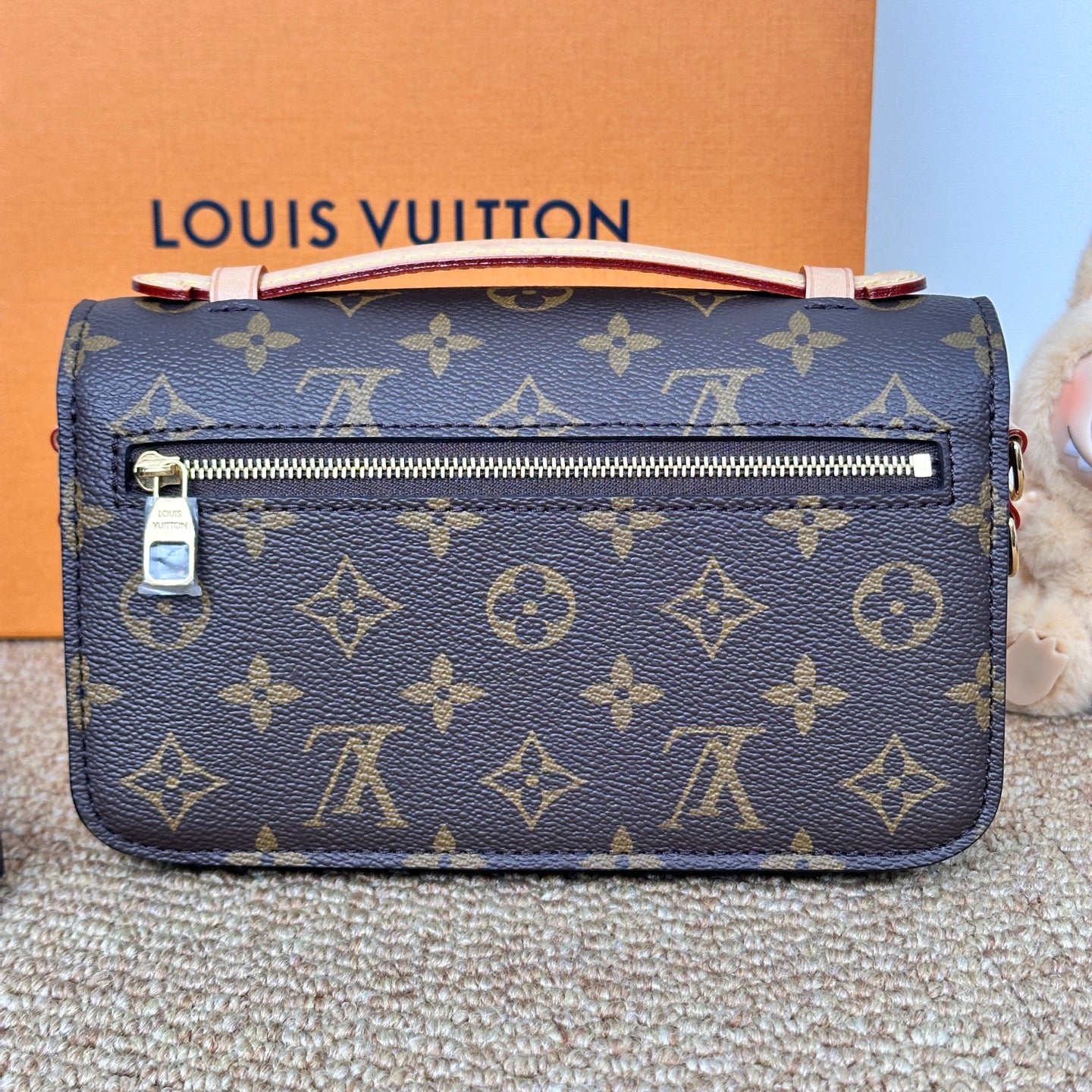 M46279 Pochette Métis East West in Monogram Canvas