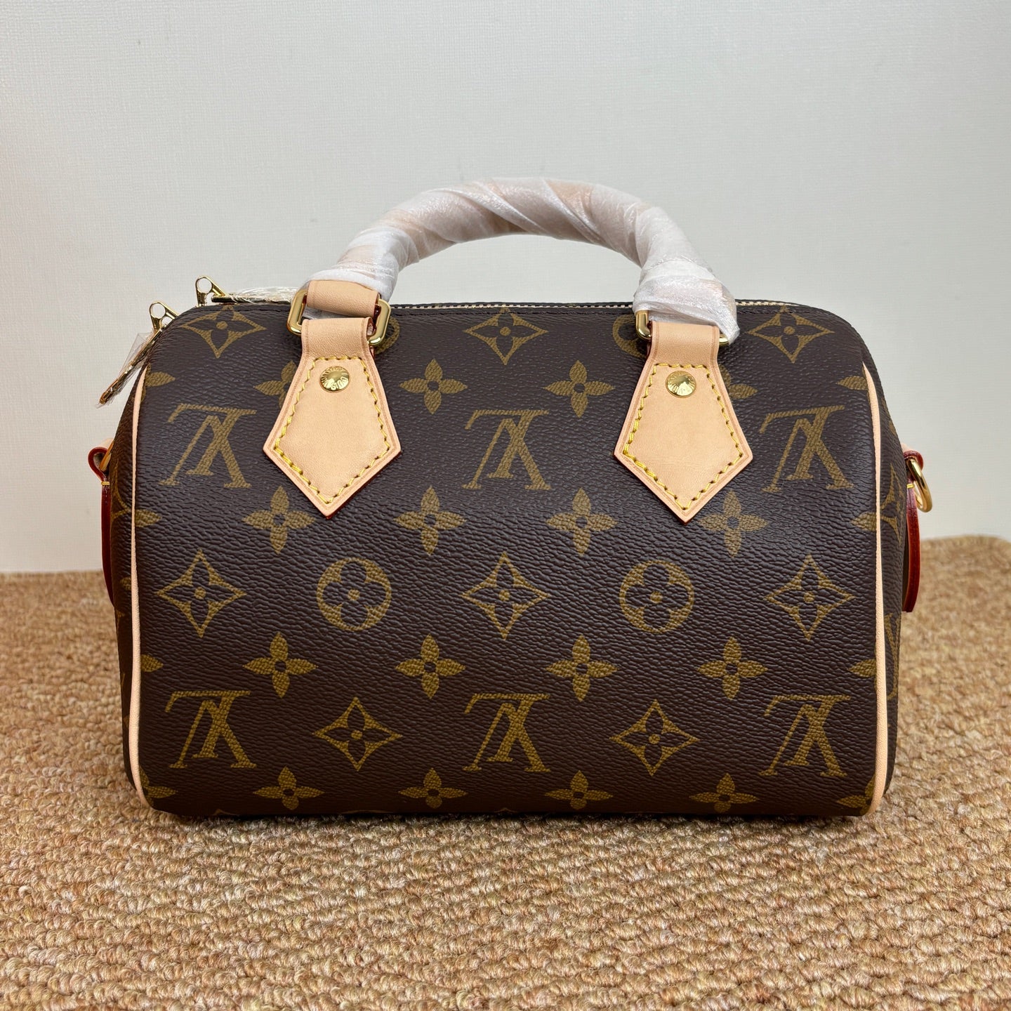 M45957 Speedy Bandoulière 20 in Monogram Canvas