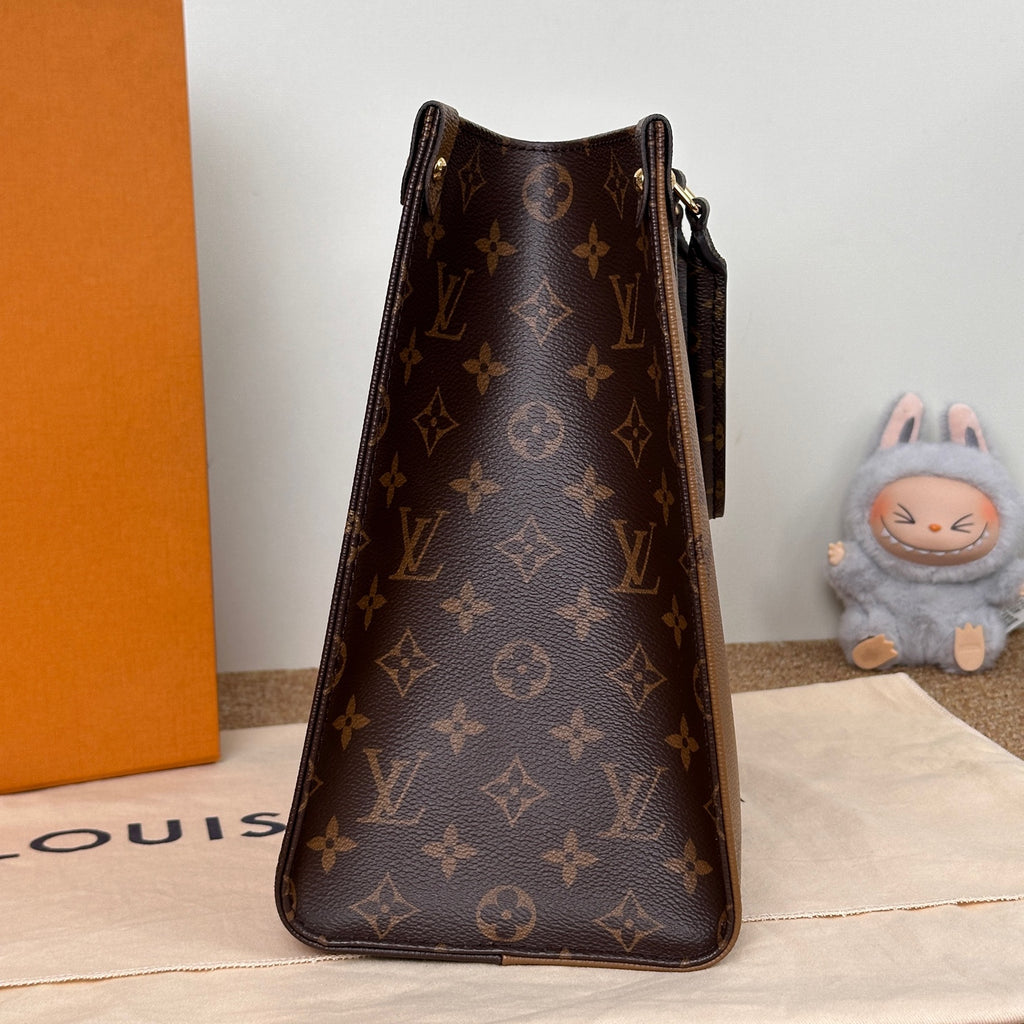 Louis Vuitton Onthego Medium Tote Bag in Monogram Canvas M45321