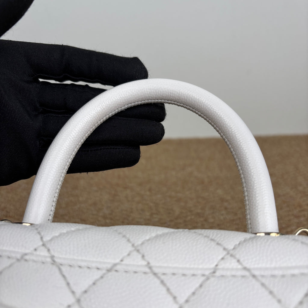 Chanel Coco Handle Medium Bag in Grained Calfskin