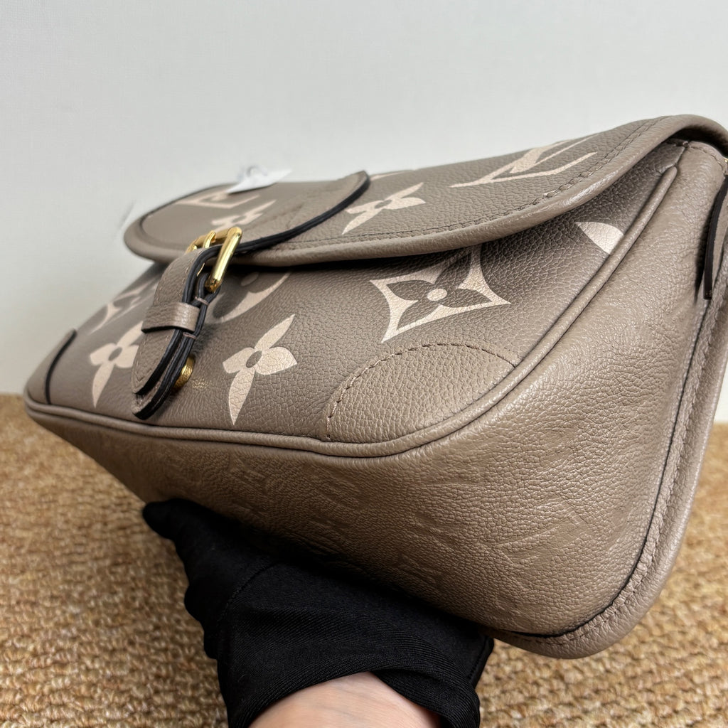 Louis Vuitton Diane Bag in Empreinte Leather M46583