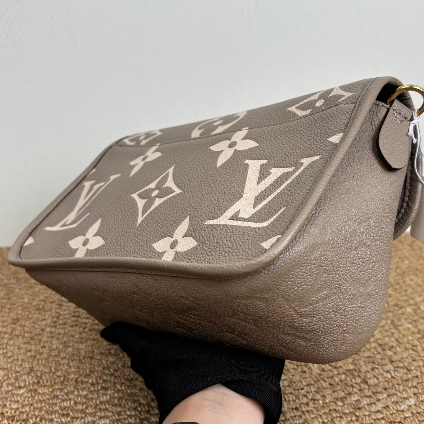 Louis Vuitton Diane Bag in Empreinte Leather M46583