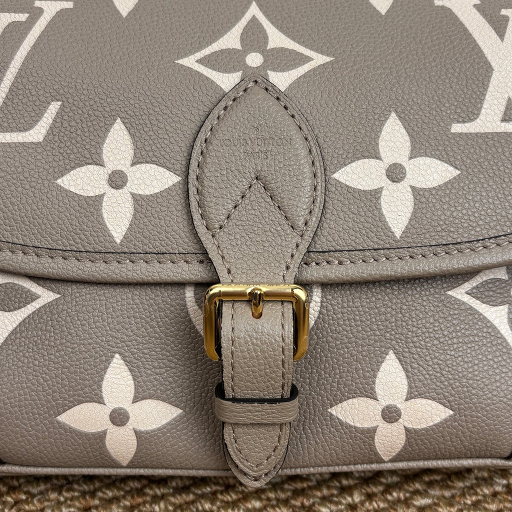 Louis Vuitton Diane Bag in Empreinte Leather M46583