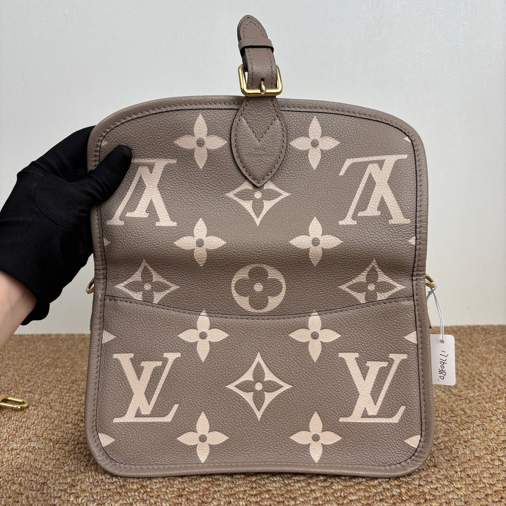 Louis Vuitton Diane Bag in Empreinte Leather M46583