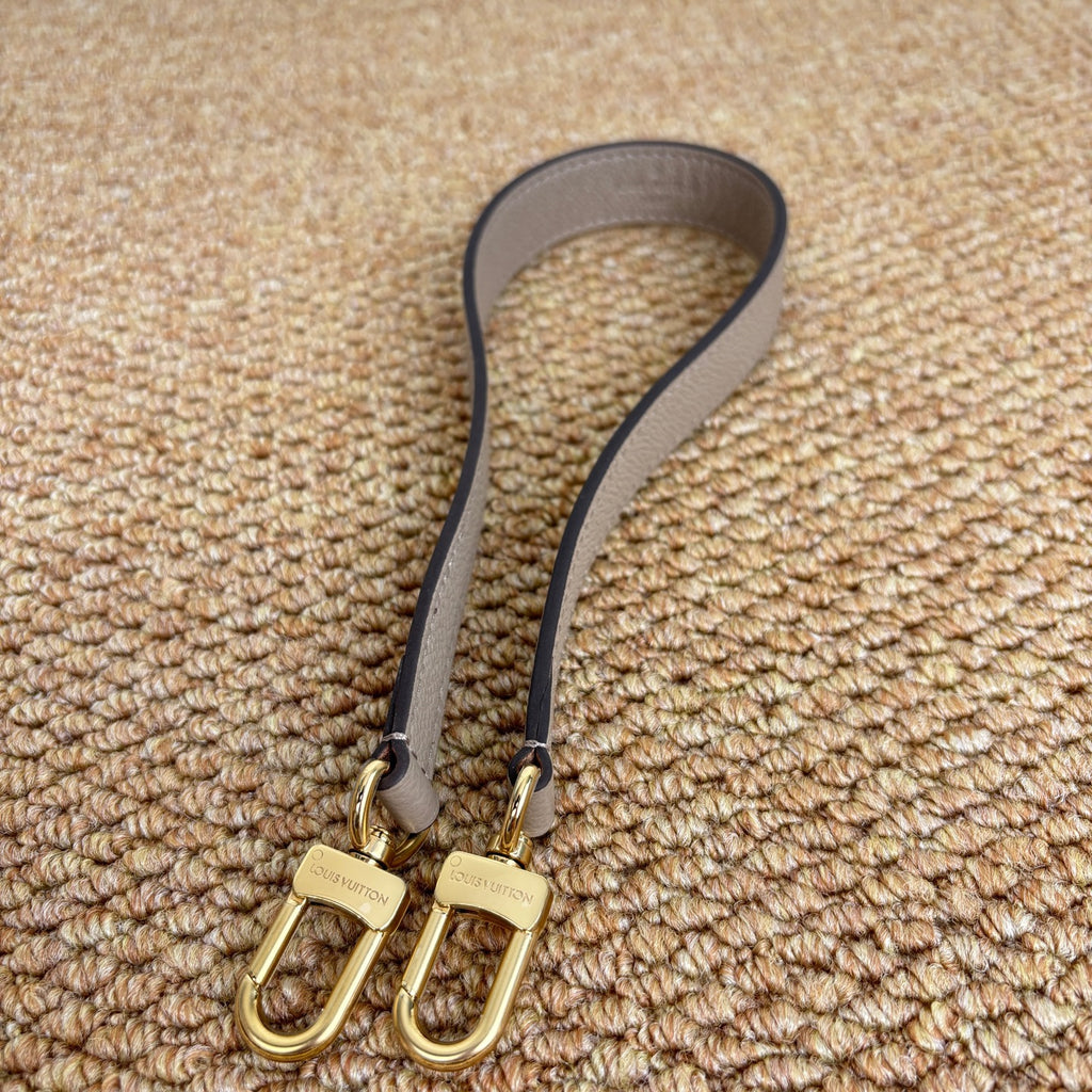 Louis Vuitton Diane Bag in Empreinte Leather M46583