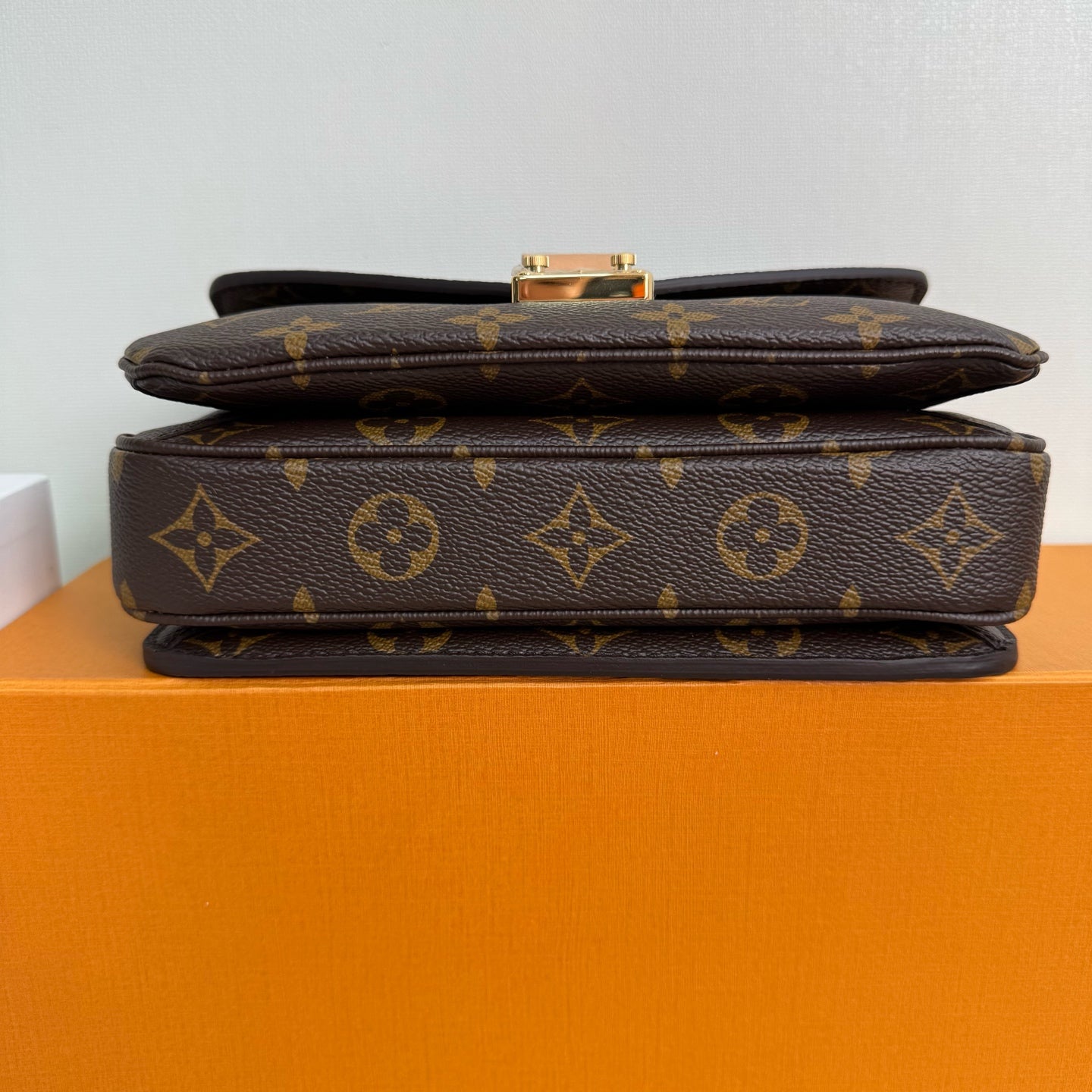 Louis Vuitton Pochette Métis East West in Monogram Canvas M46279