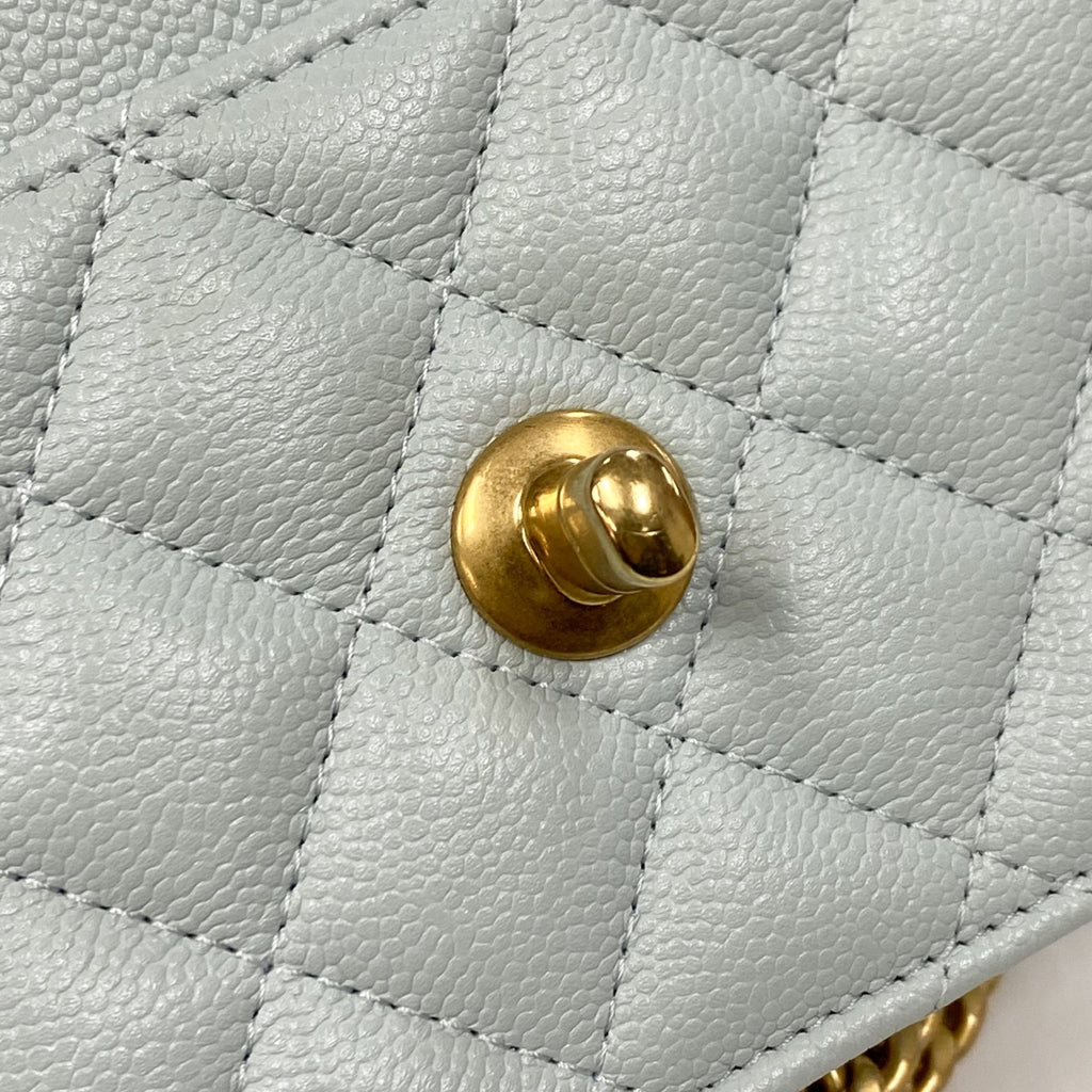 Chanel woc camellia Wallet On Chain in Grained Calfskin & Gold-Tone Metal