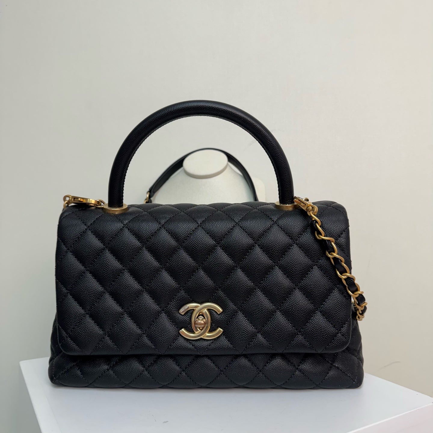 CHANEL HANDBAGS coco handle caviar quilted leather - A92991 Y61556 94305 crossbody bags