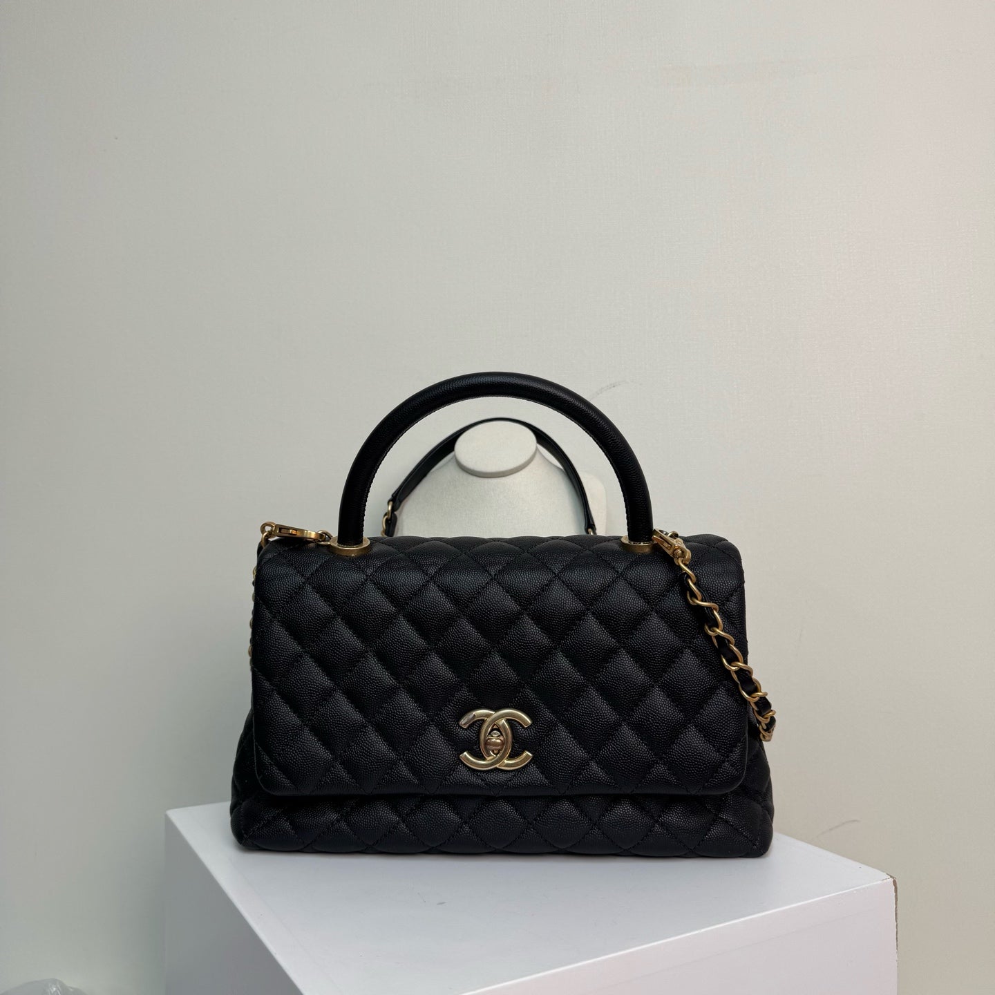 CHANEL HANDBAGS coco handle caviar quilted leather - A92991 Y61556 94305 crossbody bags