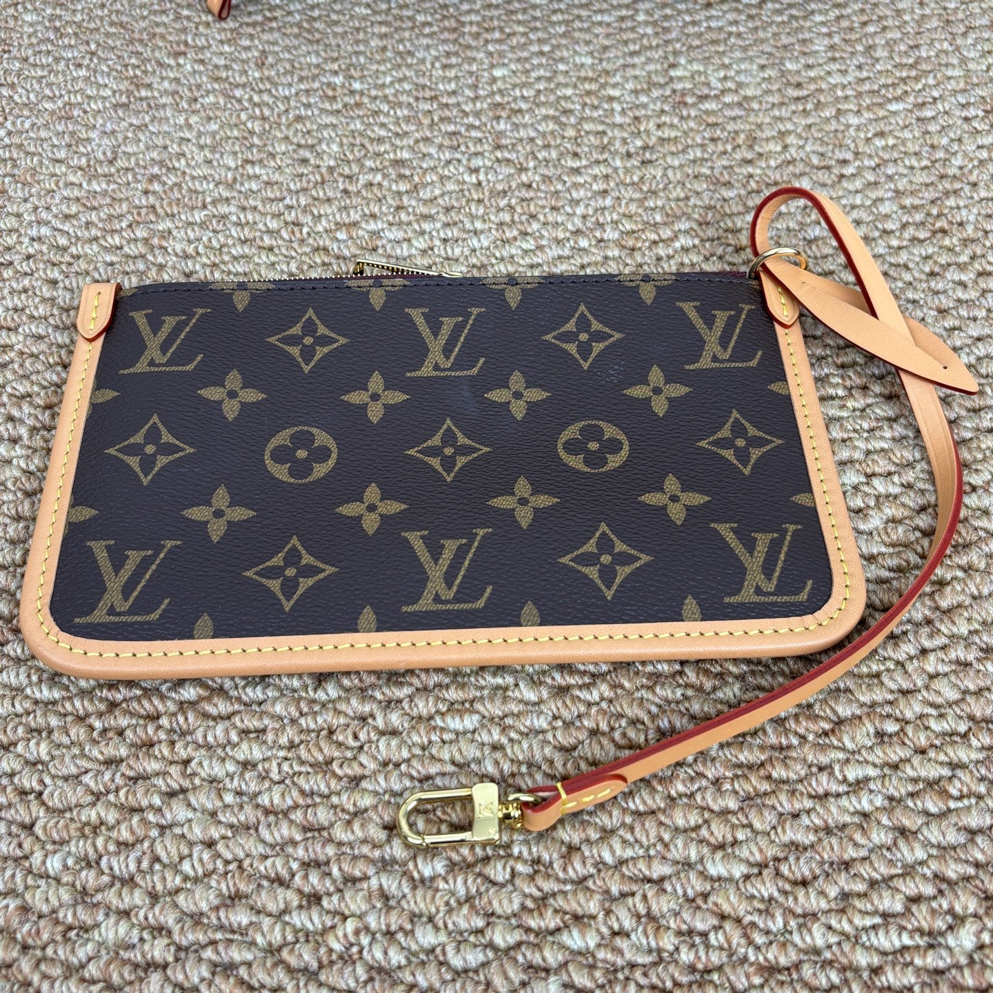 Louis Vuitton M46203 CarryAll PM