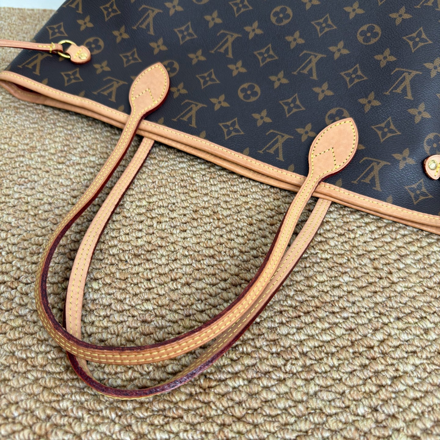 Louis Vuitton Neverfull GM Tote Bag in Monogram Canvas M41178