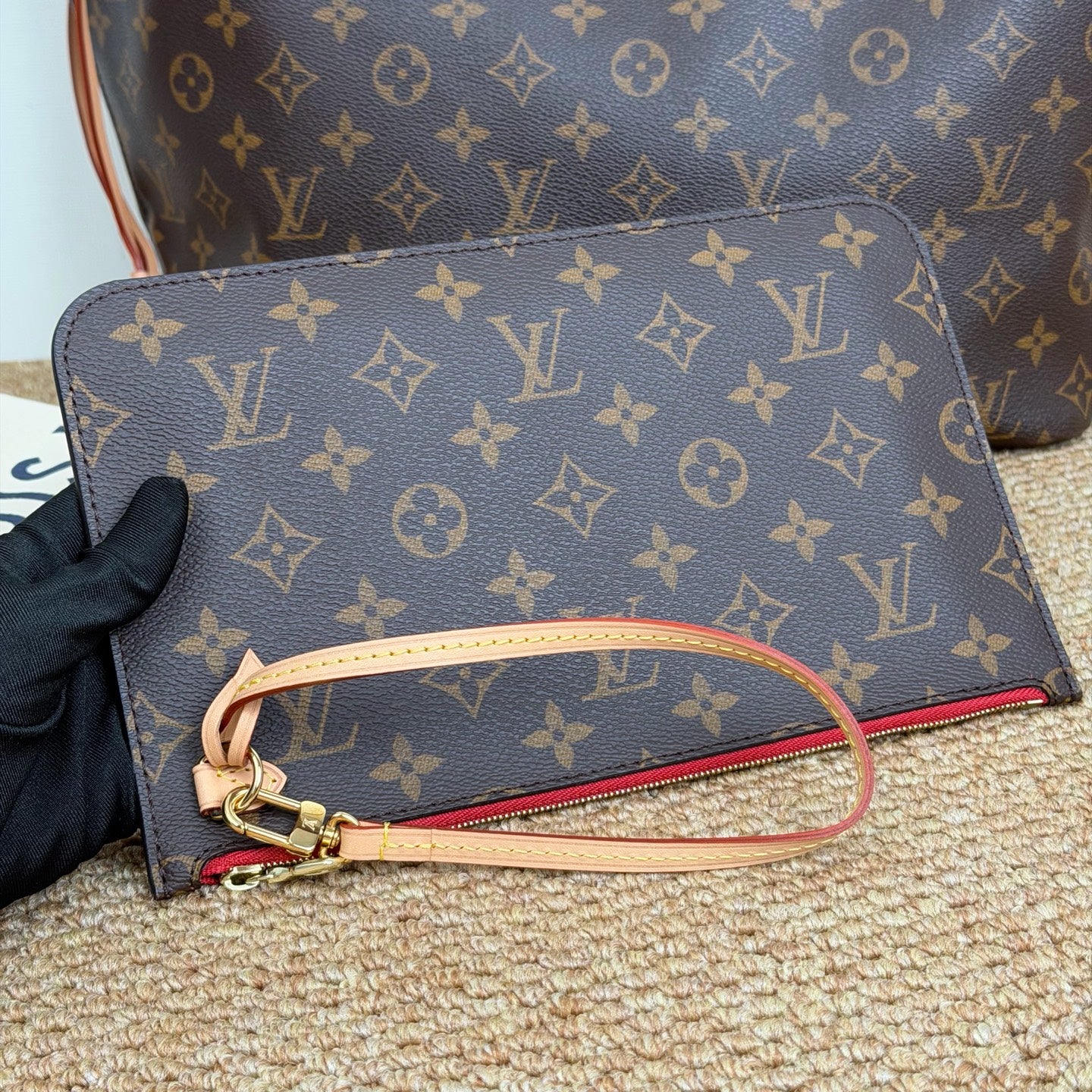 Louis Vuitton Neverfull GM Tote Bag in Monogram Canvas M41178