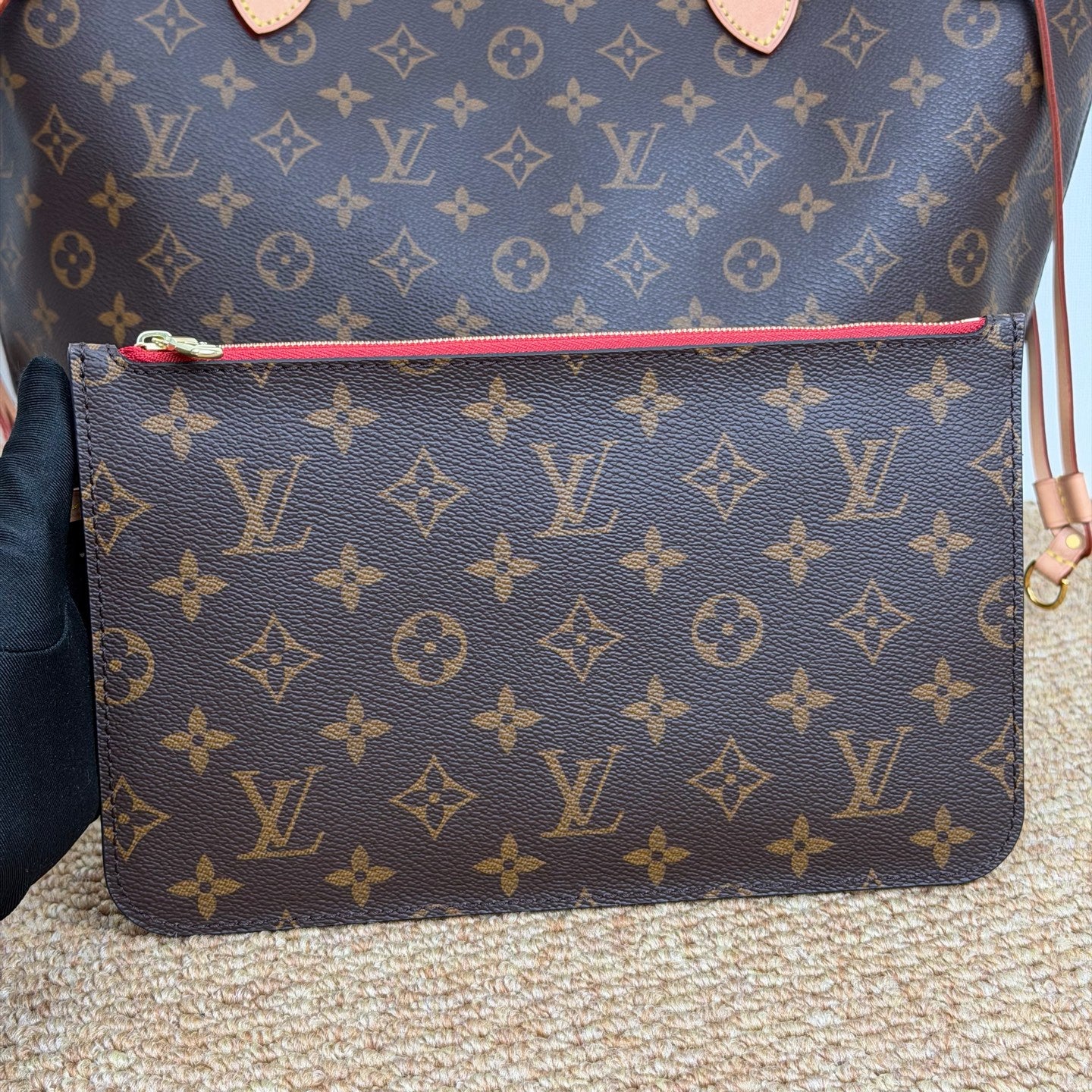 Louis Vuitton Neverfull GM Tote Bag in Monogram Canvas M41178