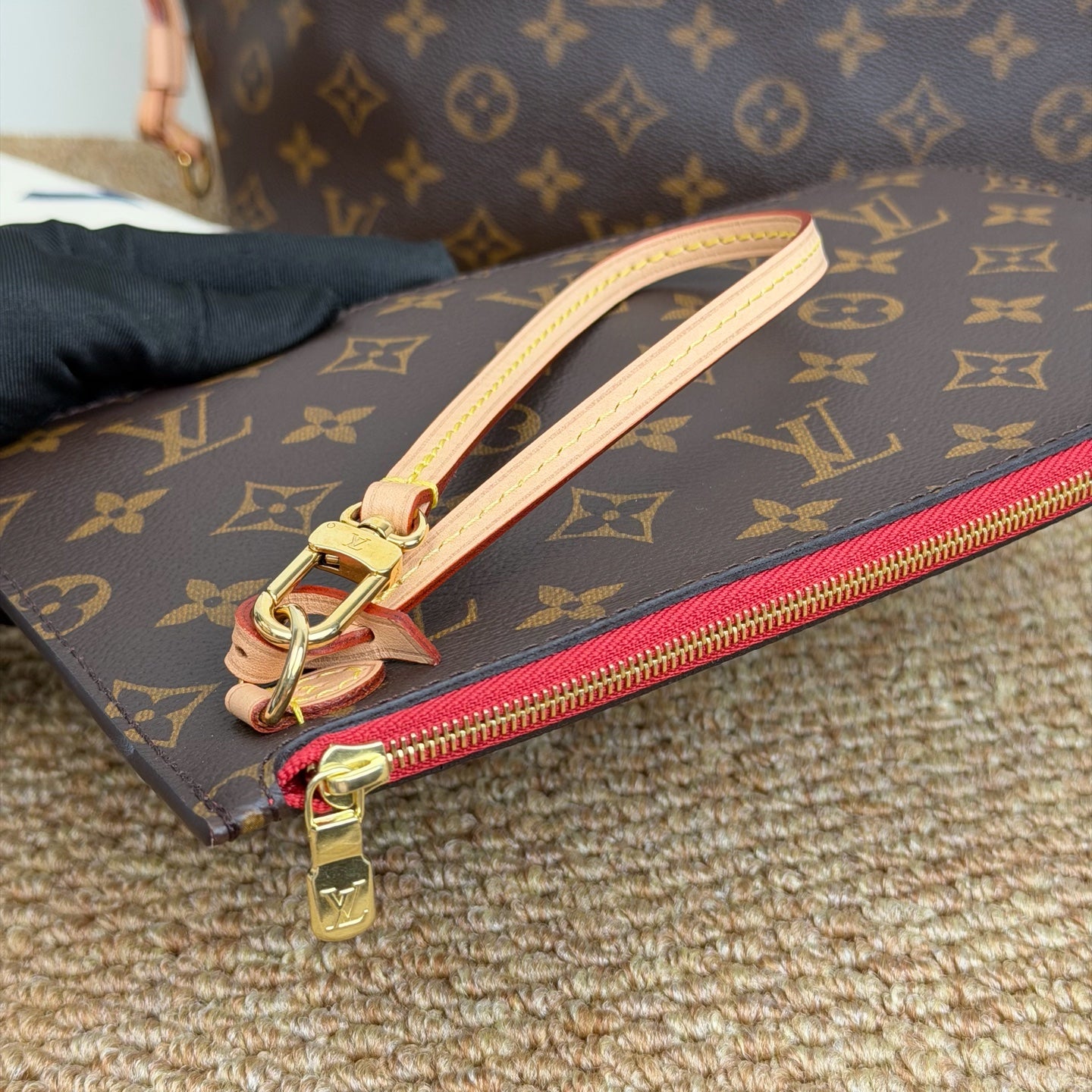 Louis Vuitton Neverfull GM Tote Bag in Monogram Canvas M41178