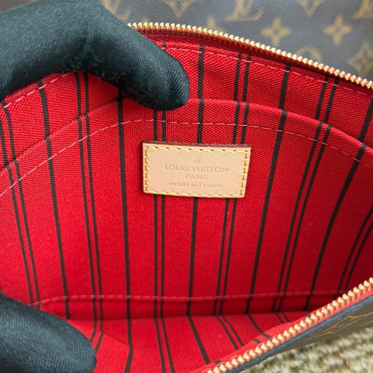 Louis Vuitton Neverfull GM Tote Bag in Monogram Canvas M41178