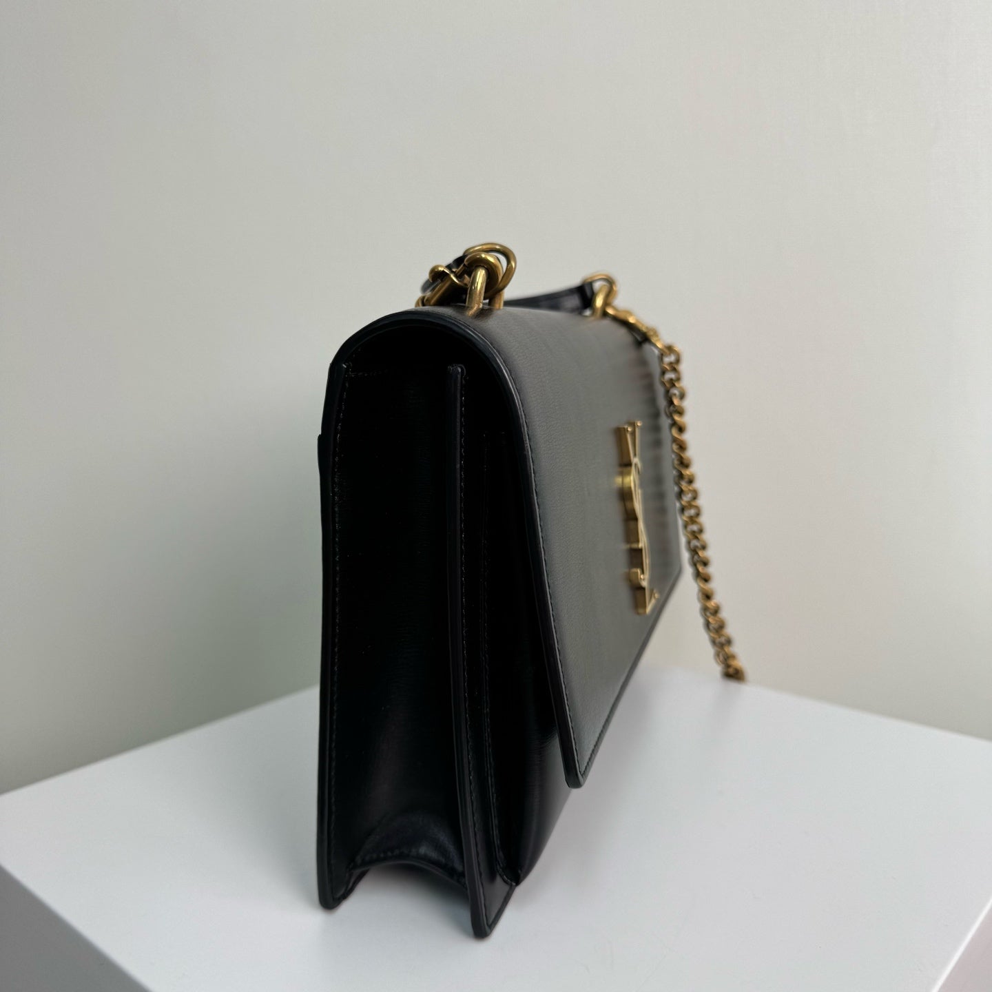 Saint Laurent Sunset Medium Chain Bag in Smooth Leather 442906D420W1000