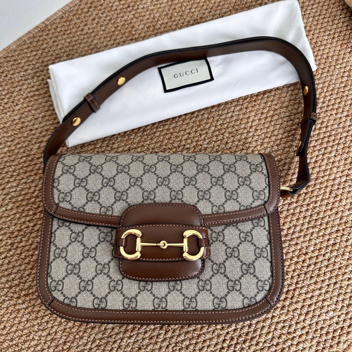 Gucci Horsebit 1955 medium bag in beige and ebony GG Supreme canvas 602204 92TCG 8563