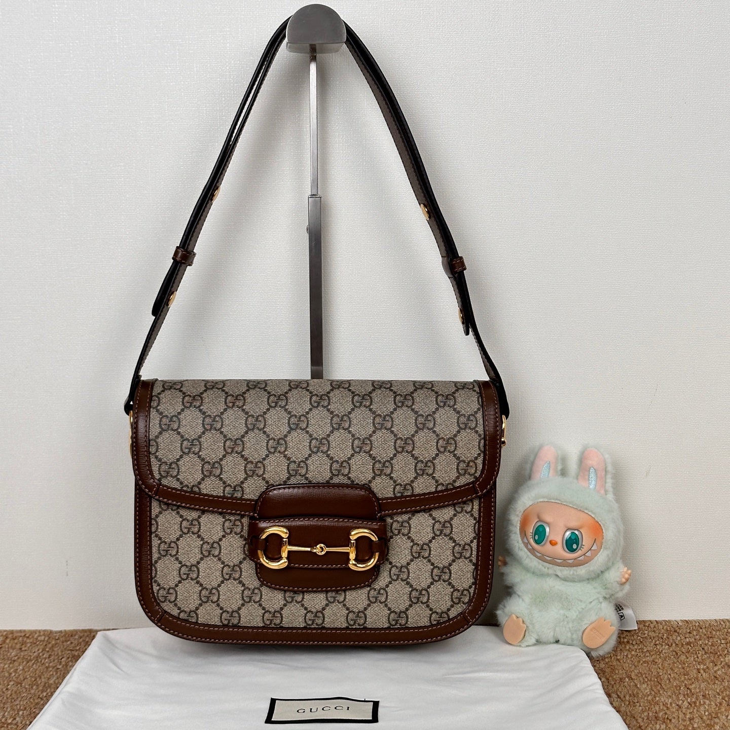 Gucci Horsebit 1955 medium bag in beige and ebony GG Supreme canvas 602204 92TCG 8563