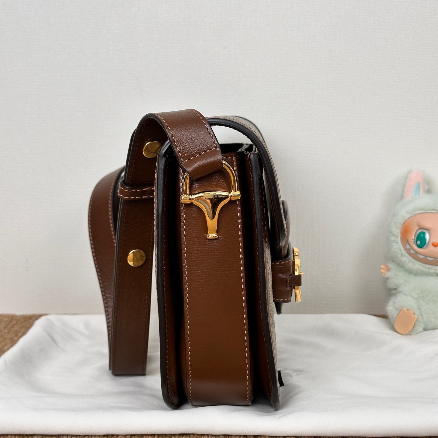 Gucci Horsebit 1955 medium bag in beige and ebony GG Supreme canvas 602204 92TCG 8563