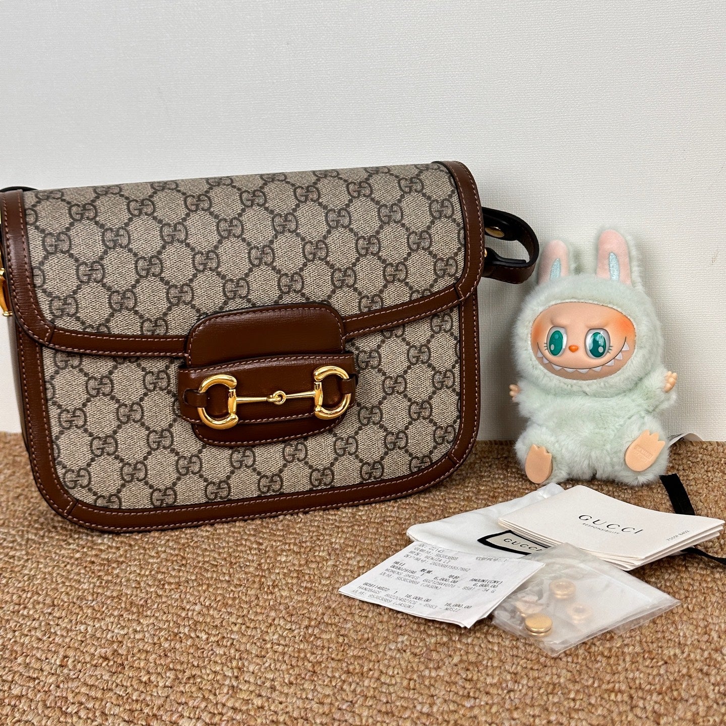 Gucci Horsebit 1955 medium bag in beige and ebony GG Supreme canvas 602204 92TCG 8563