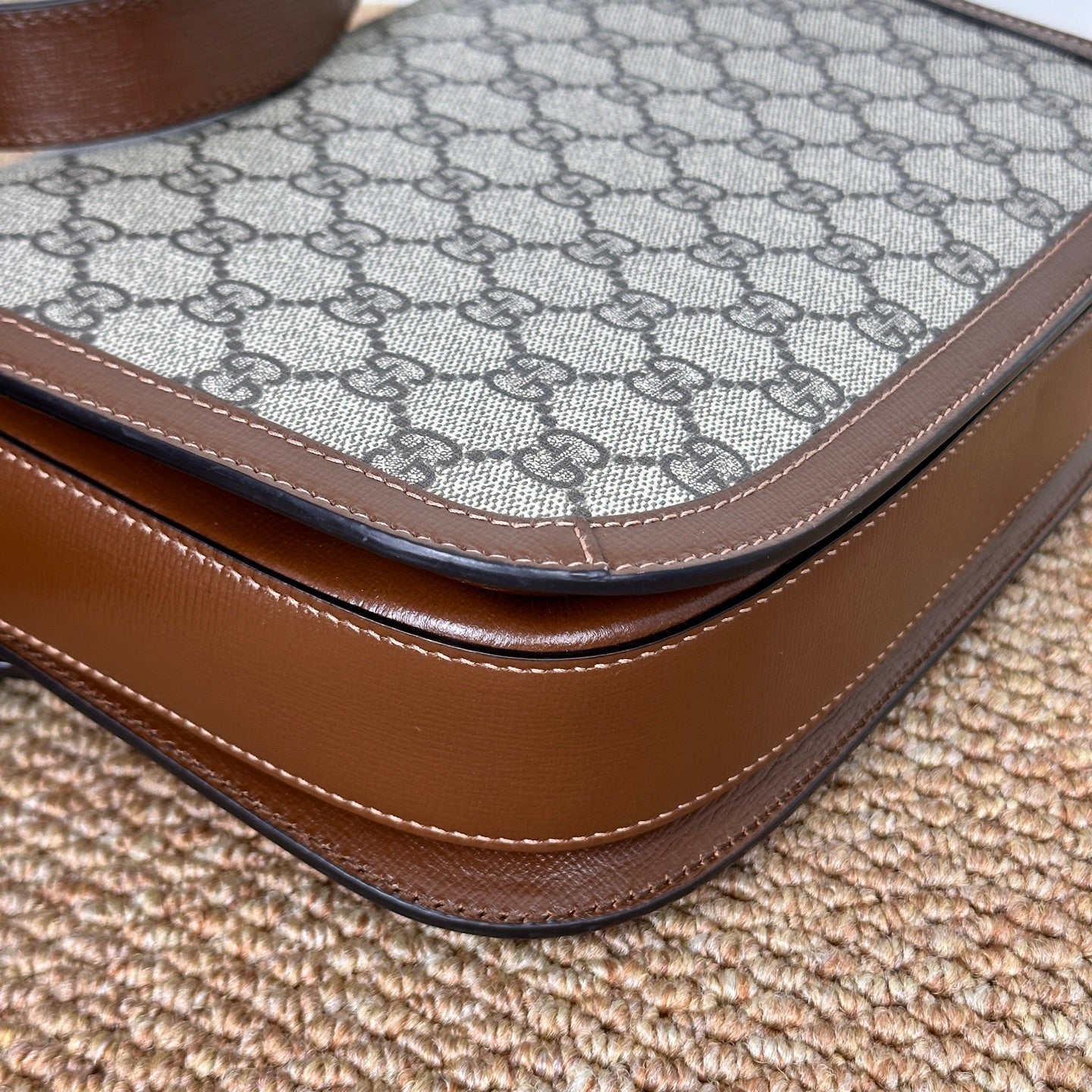 Gucci Horsebit 1955 medium bag in beige and ebony GG Supreme canvas 602204 92TCG 8563