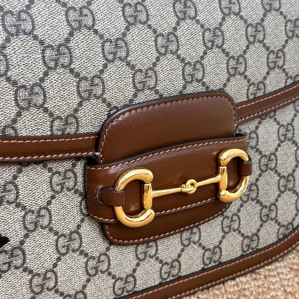 Gucci Horsebit 1955 medium bag in beige and ebony GG Supreme canvas 602204 92TCG 8563