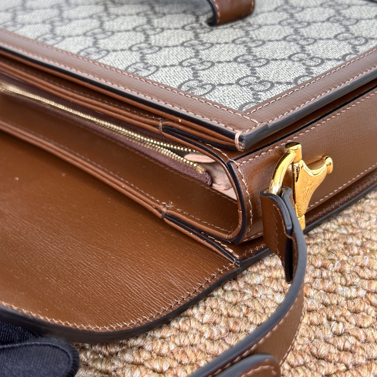 Gucci Horsebit 1955 medium bag in beige and ebony GG Supreme canvas 602204 92TCG 8563