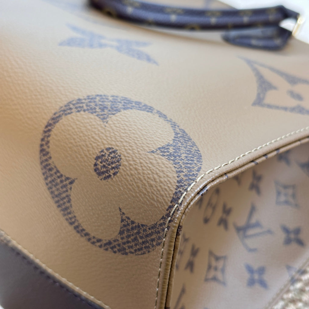 Louis Vuitton Onthego Medium Tote Bag in Monogram Canvas M45321