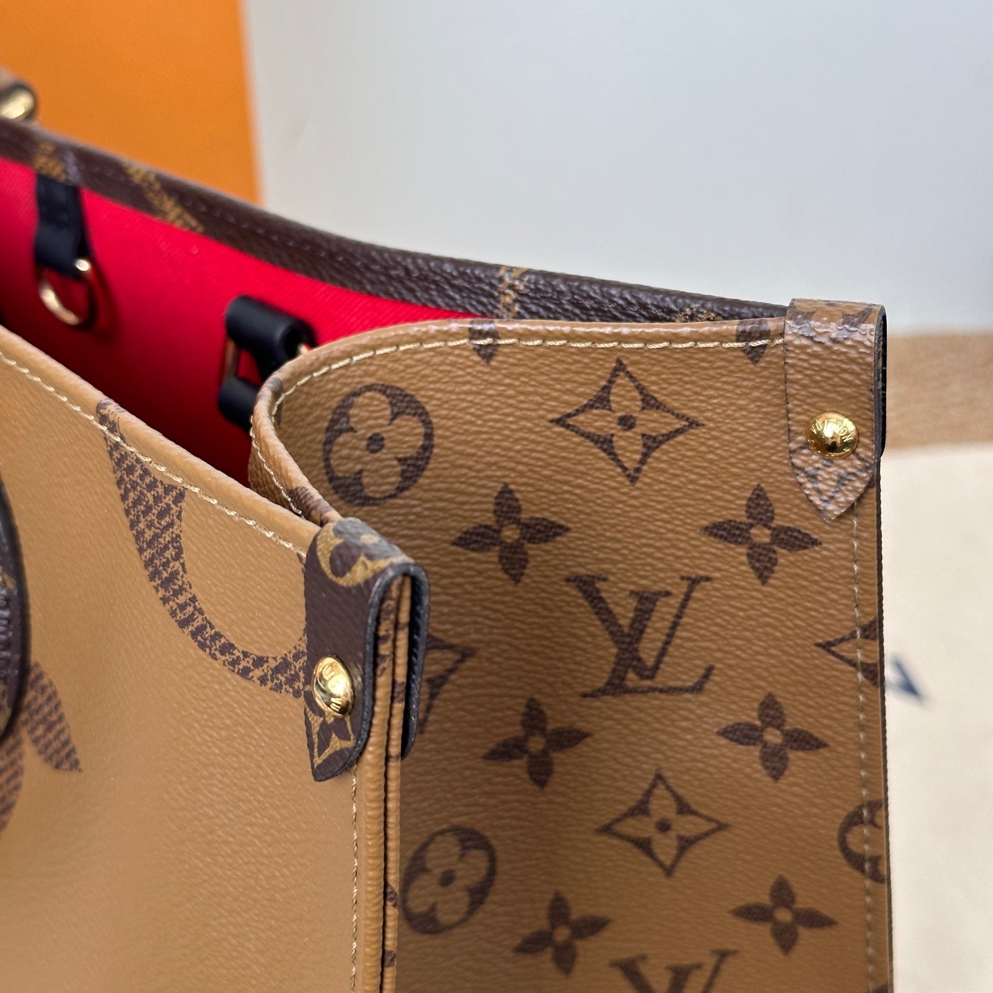 Louis Vuitton Onthego Medium Tote Bag in Monogram Canvas M45321