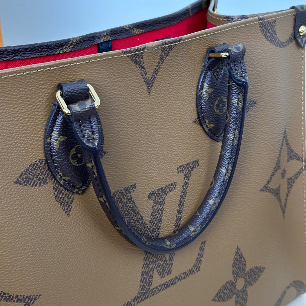 Louis Vuitton Onthego Medium Tote Bag in Monogram Canvas M45321