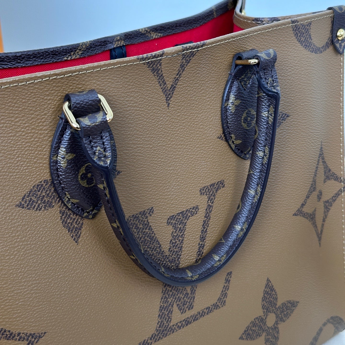 Louis Vuitton Onthego Medium Tote Bag in Monogram Canvas M45321