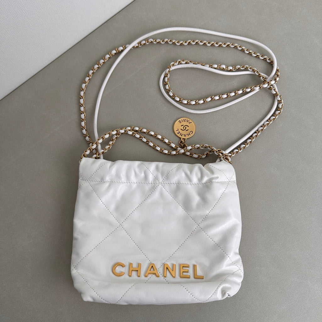 22 Mini Handbag in Shiny Grained Calfskin & Gold-Tone Metal