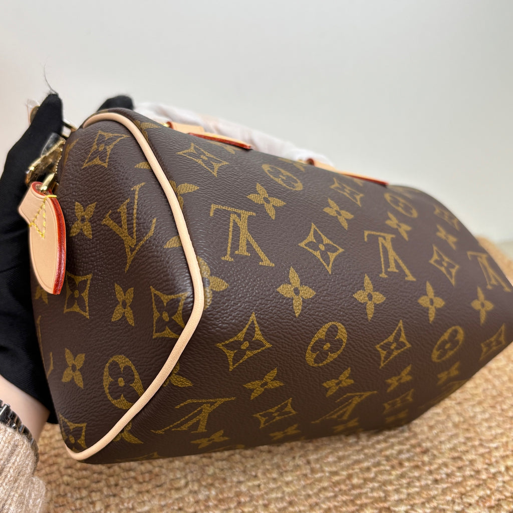 M45957 Speedy Bandoulière 20 in Monogram Canvas