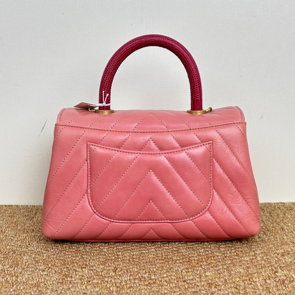 Chanel Coco Handle Bag in Grained Calfskin & Ruthenium-Finish Metal A92990-B06818-94305