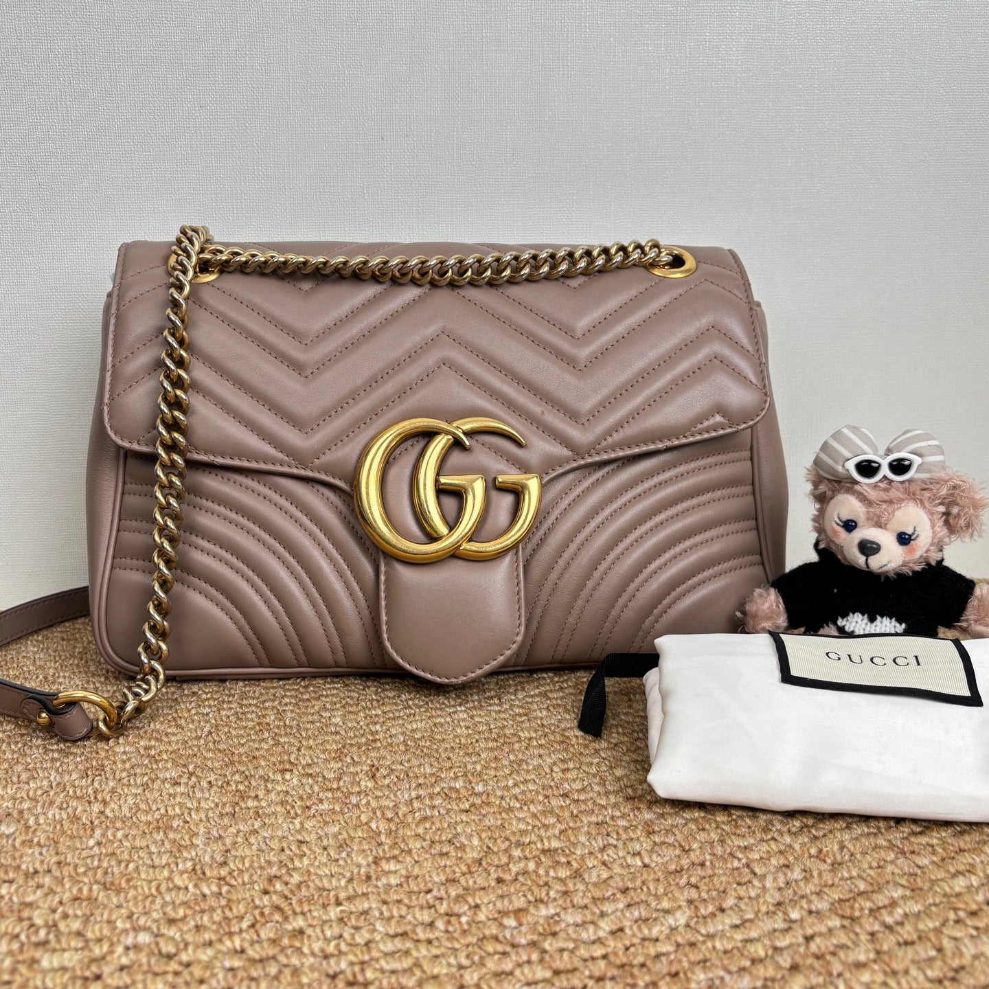 Gucci GG Marmont medium shoulder bag in quilted chevron leather 443497 DTDIT 5729