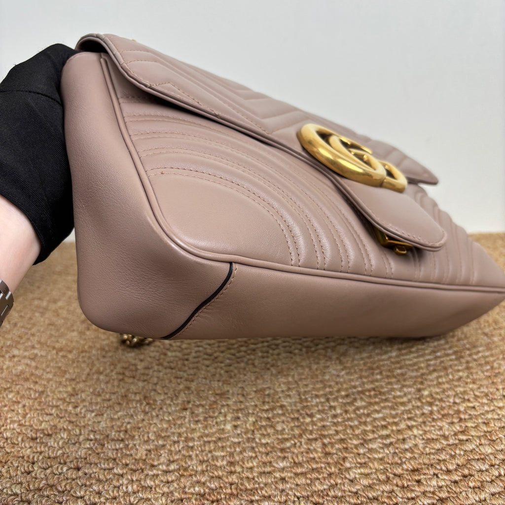 Gucci GG Marmont medium shoulder bag in quilted chevron leather 443497 DTDIT 5729