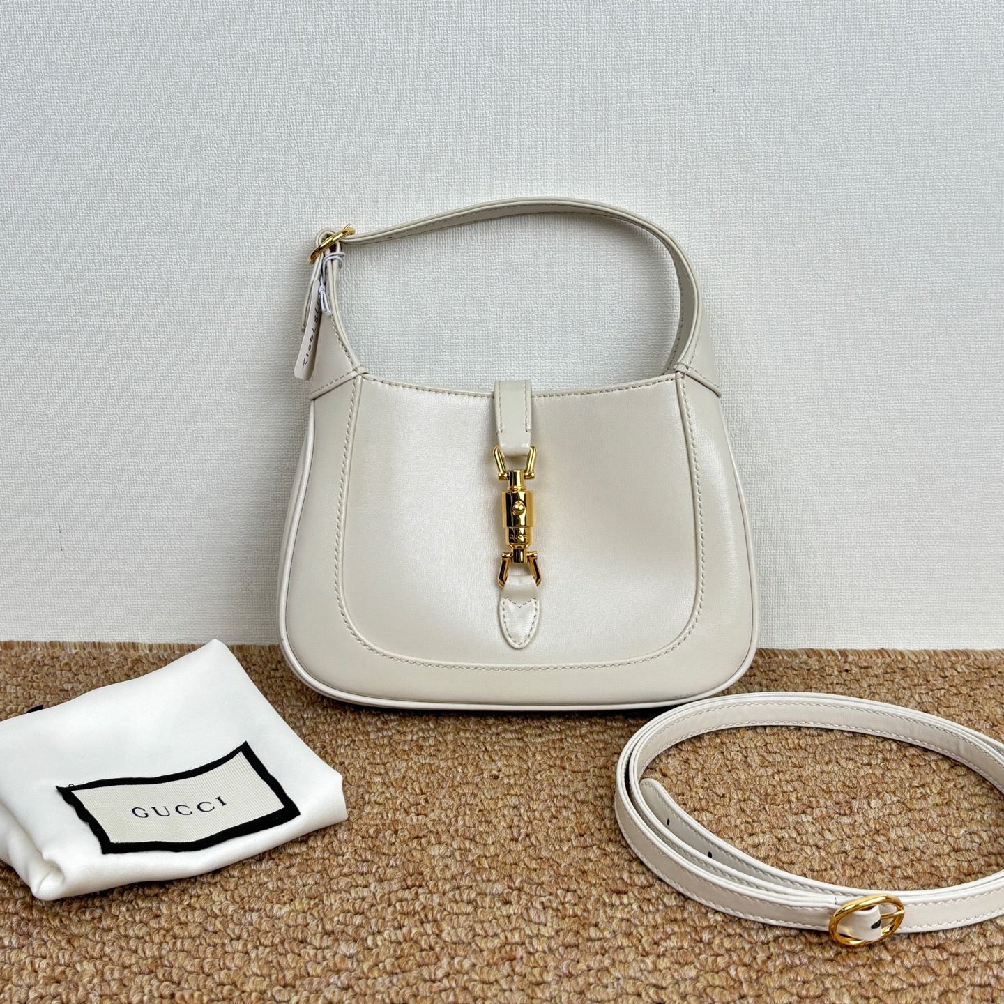 Gucci Jackie 1961 mini bag in smooth leather 6370911000G9022