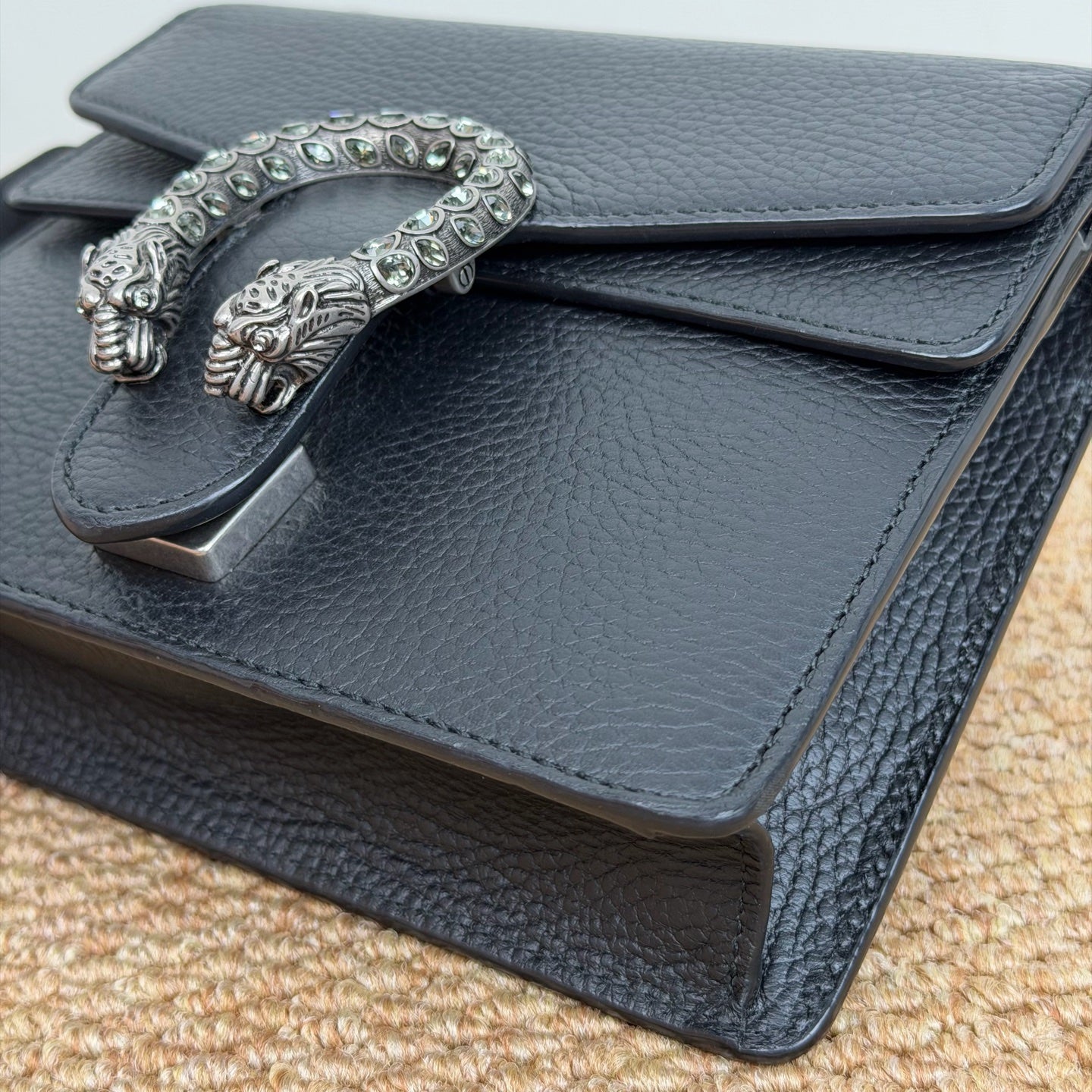 Gucci Dionysus mini bag in black leather with crystal-embellished tiger head closure 421970 CAOGN 8176