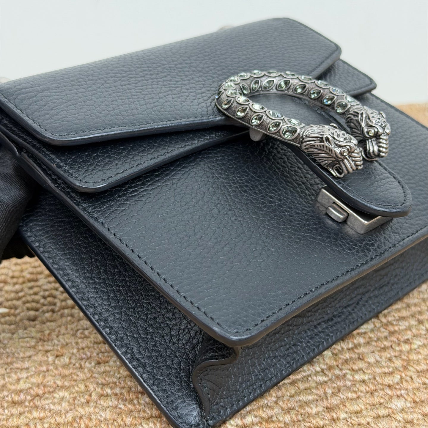 Gucci Dionysus mini bag in black leather with crystal-embellished tiger head closure 421970 CAOGN 8176