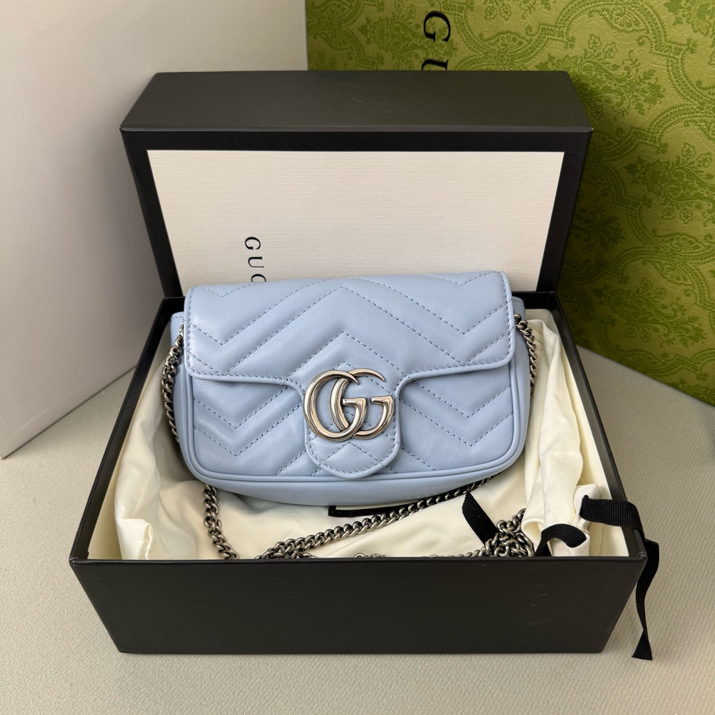 Gucci GG Marmont ultra mini bag in quilted chevron leather 476433-DTDCP-4928