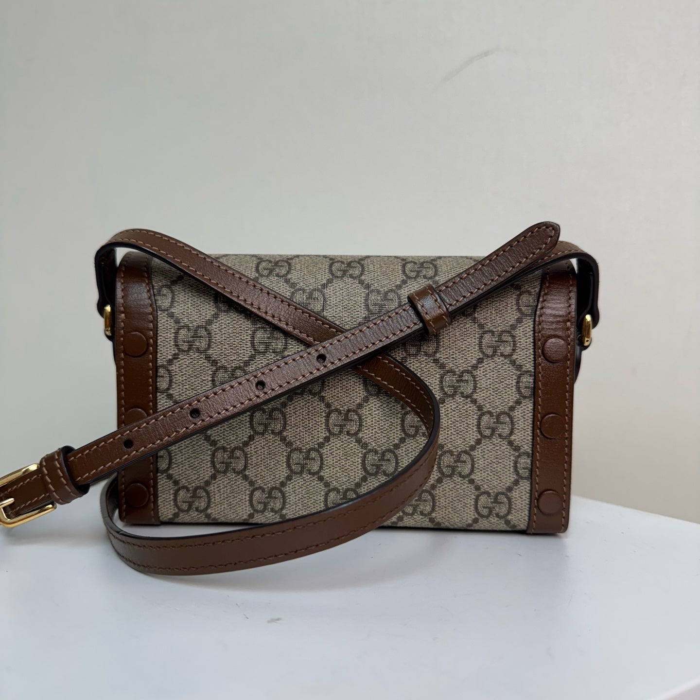 Gucci Horsebit 1955 small bag in beige and ebony GG Supreme canvas 699296 92TCG 8563