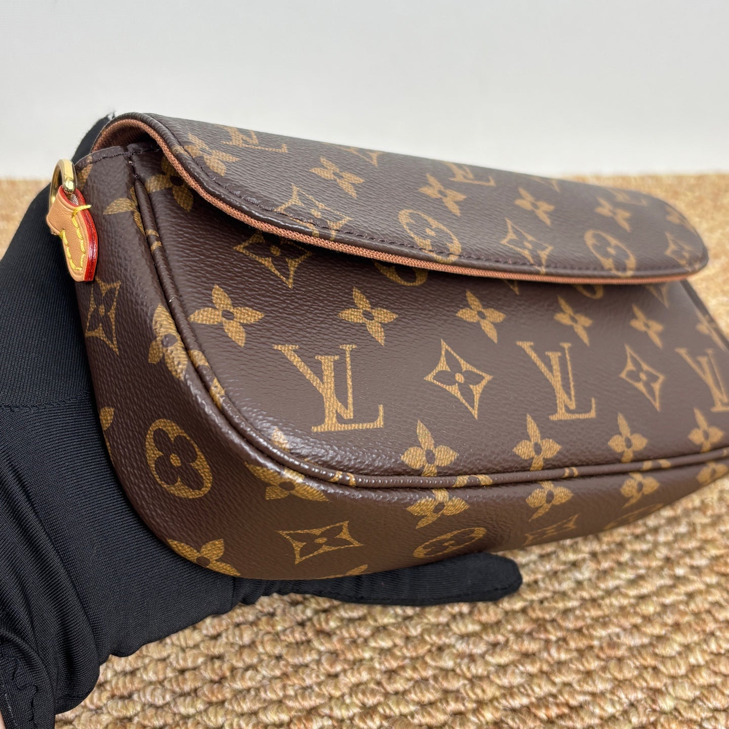 Louis Vuitton Wallet On Chain Ivy Monogram